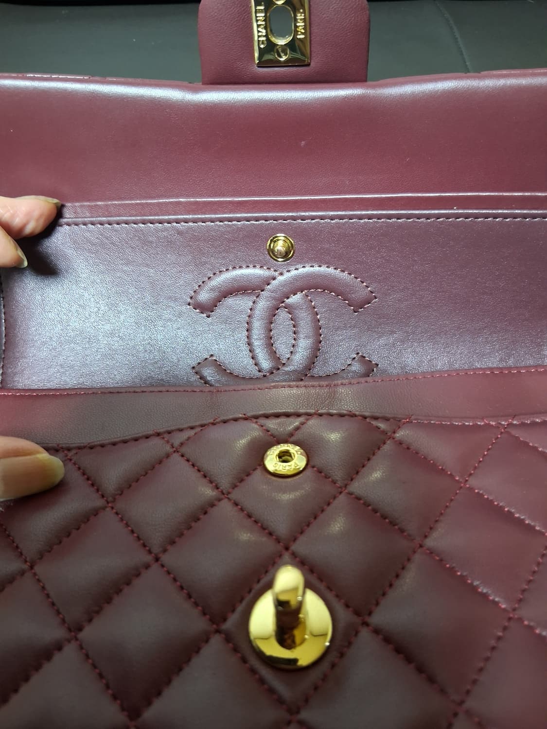 샤넬버건디크로스숄더백 상품이미지5