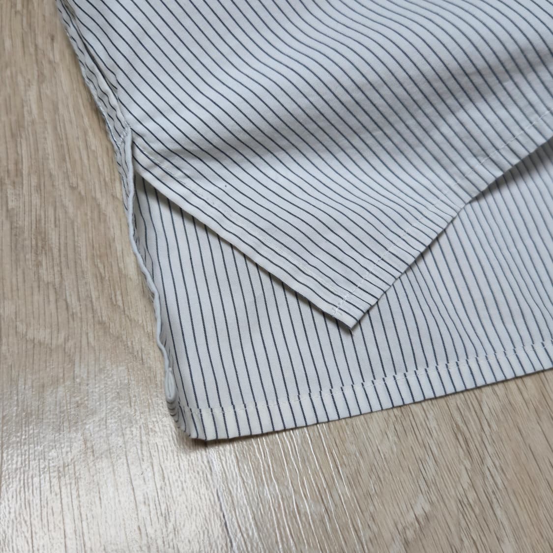 UNIQLO C 스트라이프 셔츠 상품이미지8