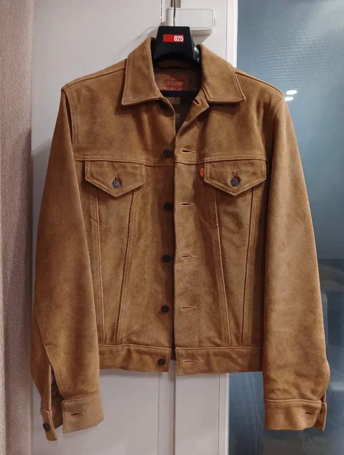 SUPREME LEVI'S SUEDE TRUCKER JACKET 상품이미지2
