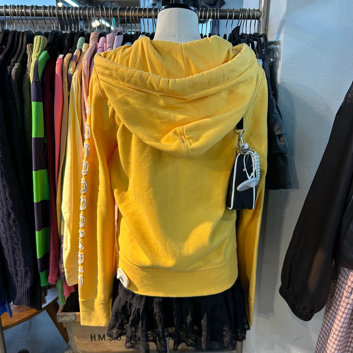 Abecrombie Yellow Zip-Up Hoodie 상품이미지5