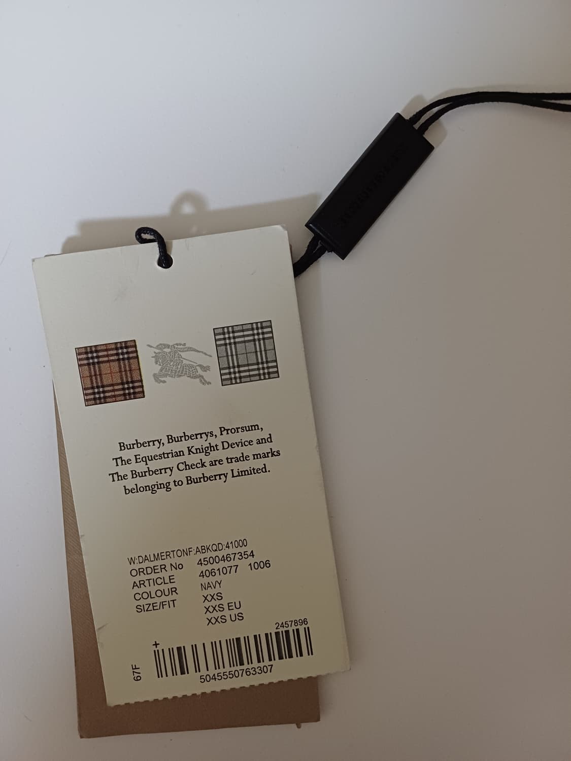 버버리 달머튼 라쿤퍼후드 패딩 상품이미지10