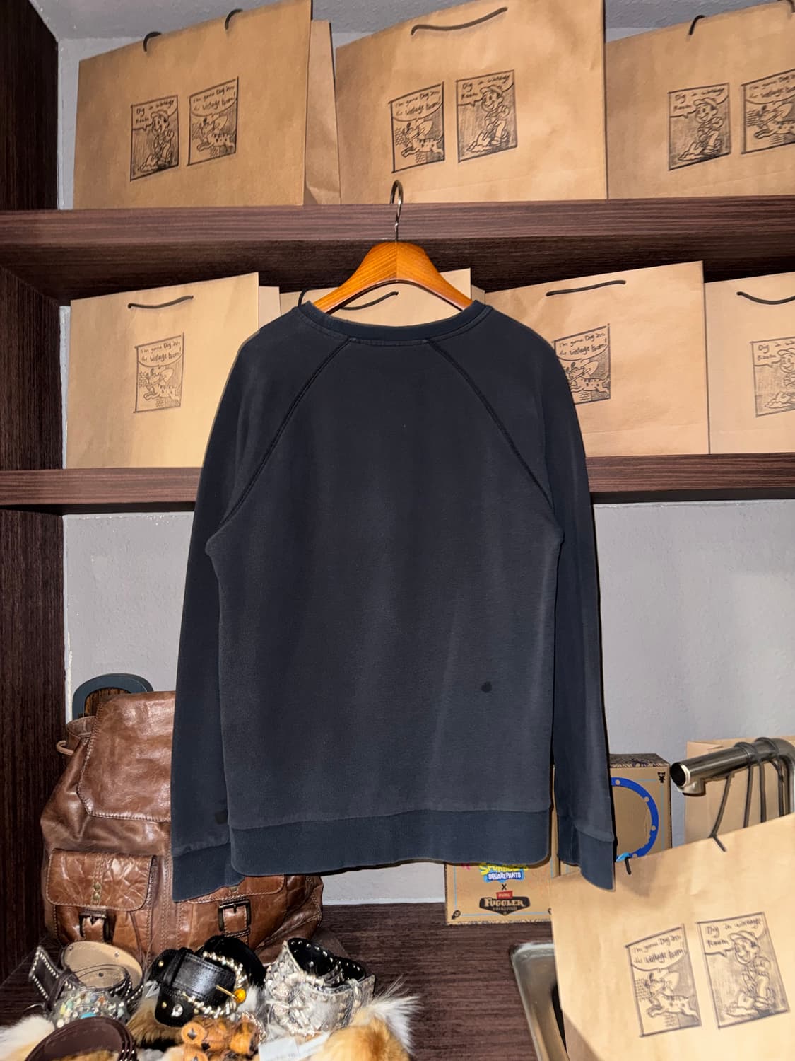 데우스 엑스마키나 맨투맨  상품이미지3