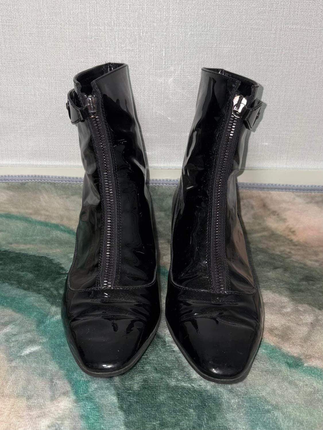 버버리 페이턴트 레더 웨스턴 부츠 상품이미지3