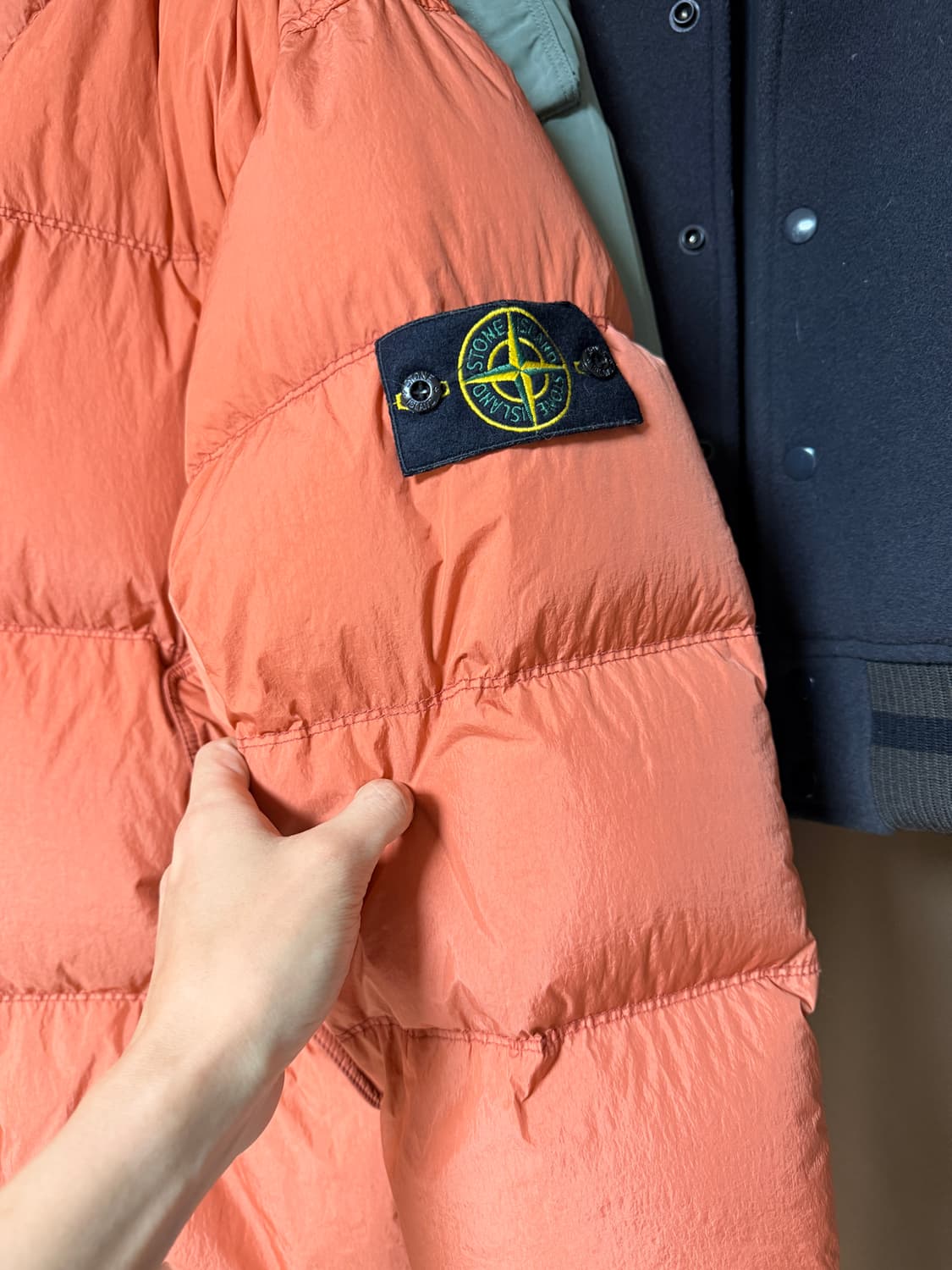 스톤아일랜드 크링클랩스 24fw 오렌지 L 상품이미지2