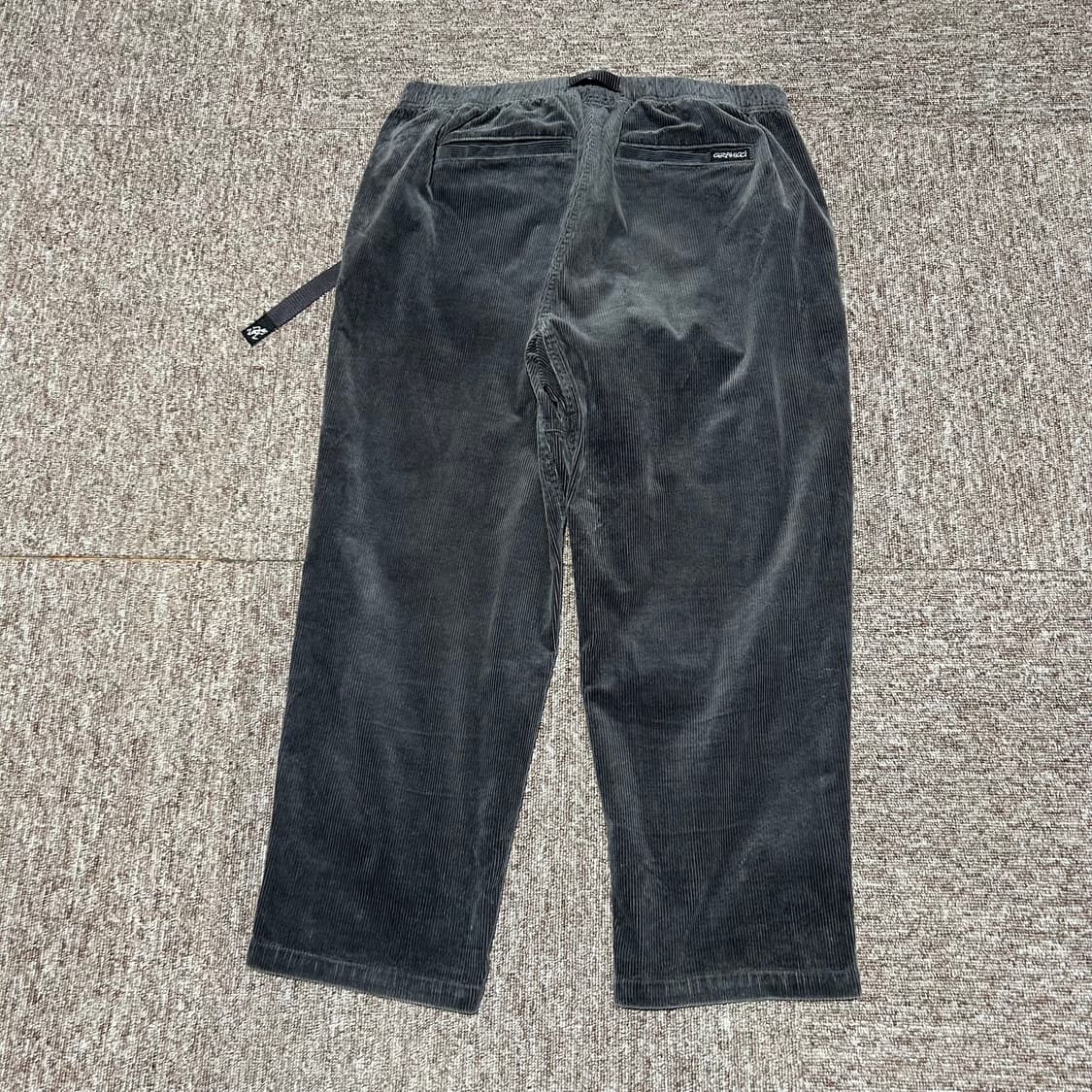 XL) 그라미치 애쉬그레이 루즈테이퍼드 팬츠 코듀로이 상품이미지3