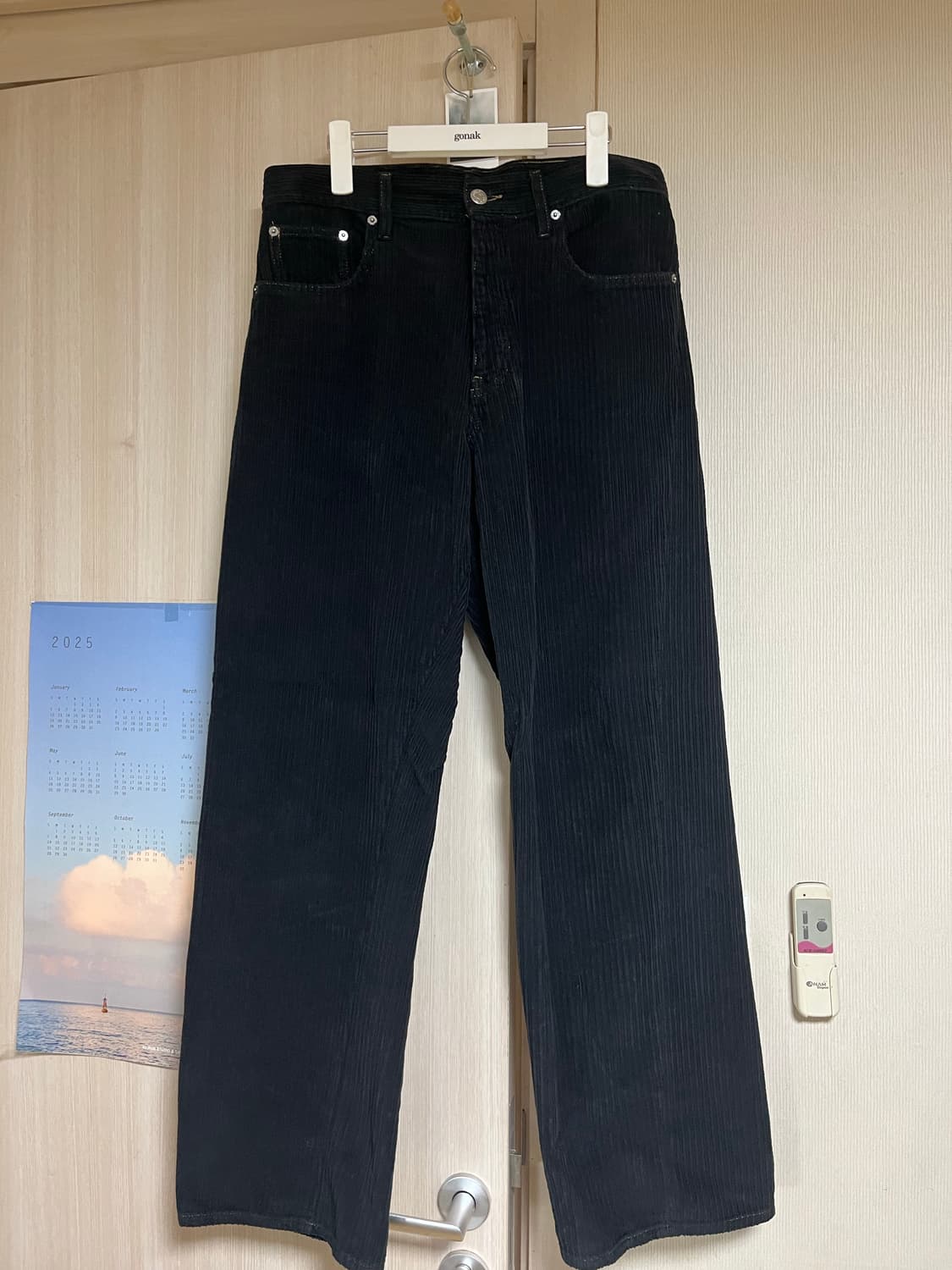 선플라워 와이드 트위스트 코듀로이 블랙 팬츠 상품이미지3