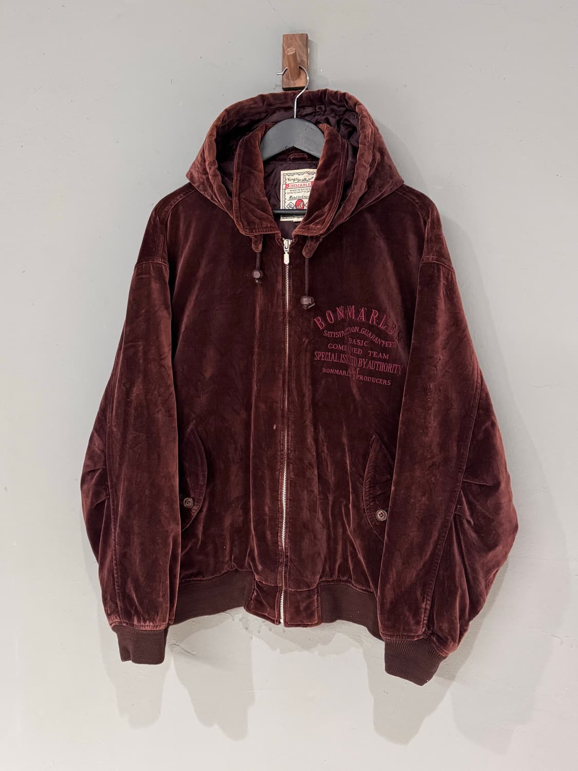 Bonmarlen 레터링 벨벳 후드 집업 자켓  상품이미지1