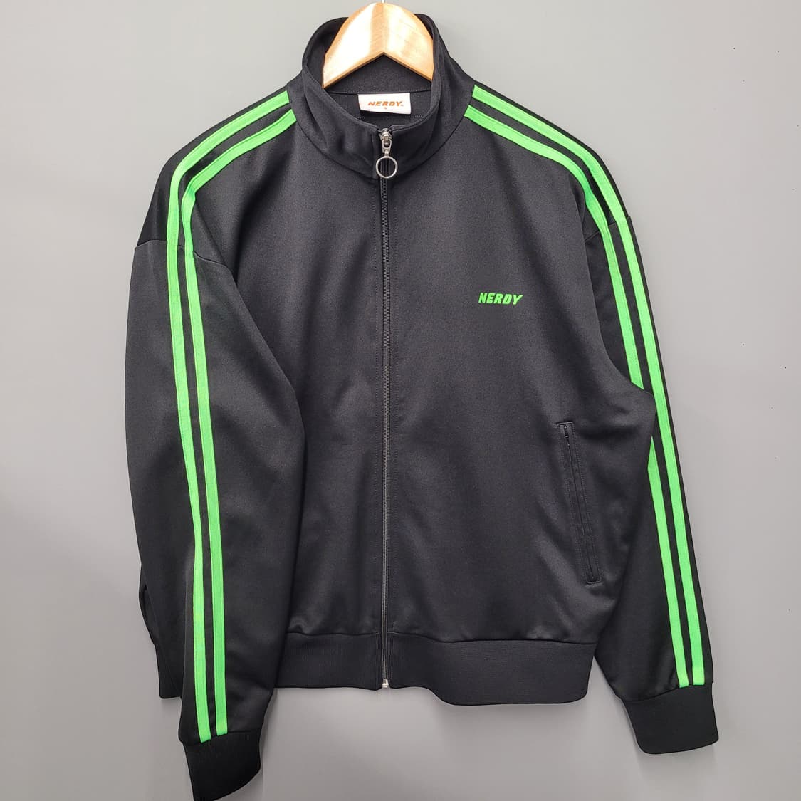 Nerdy 널디 트랙 자켓 네온그린/블랙 상품이미지1