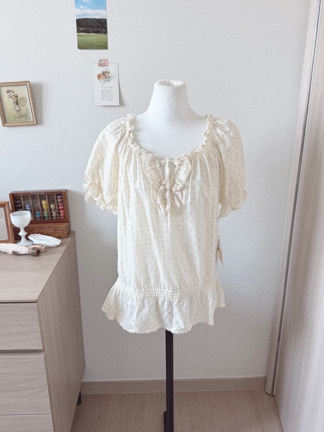 레스트로즈 자수 블라우스 새상품 상품이미지1