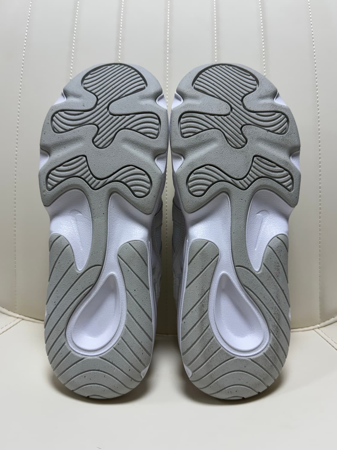 NIKE 테크헤라 240 상품이미지4