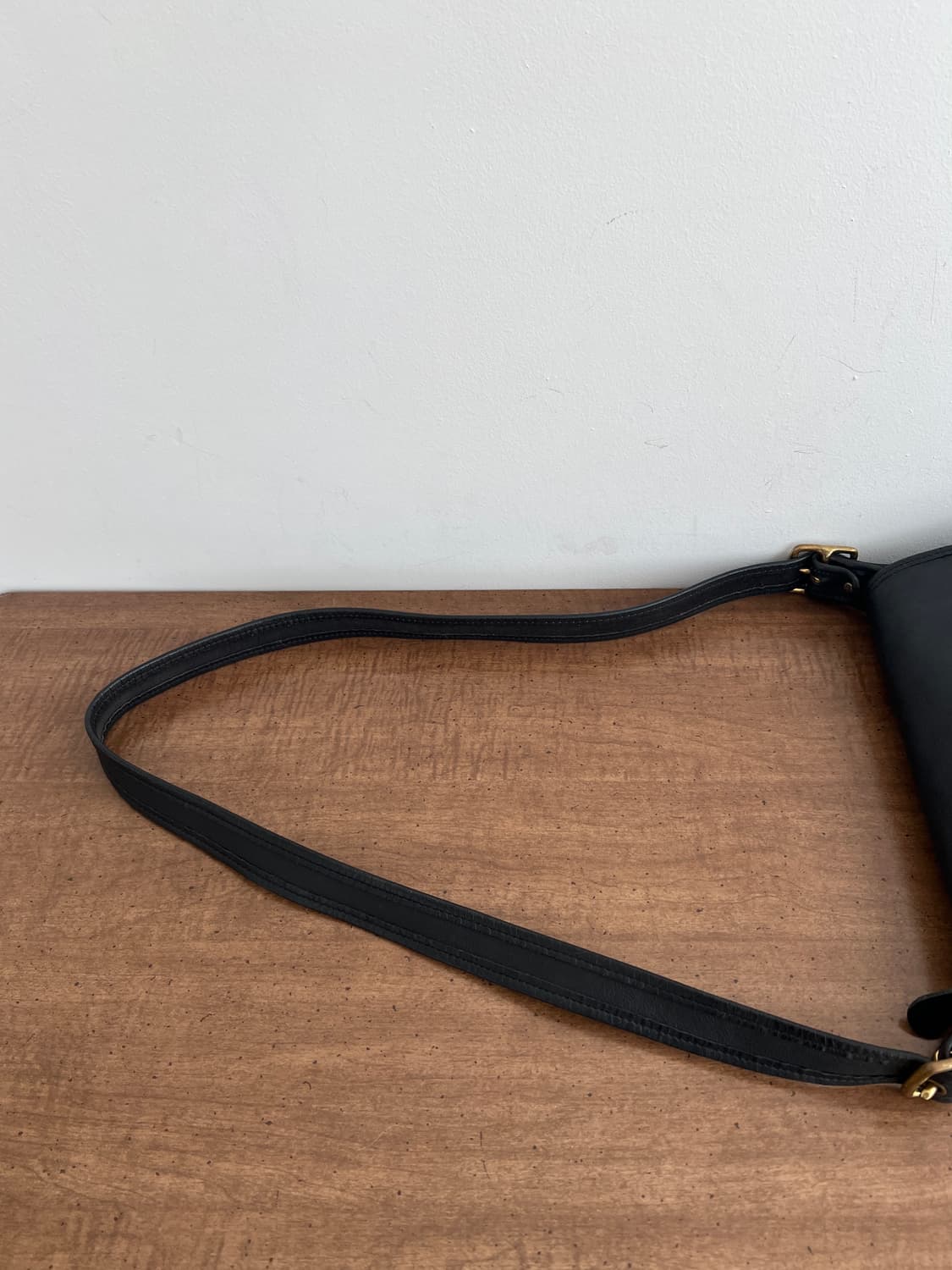 올드 코치 블랙 레더 크로스백 9951 상품이미지9