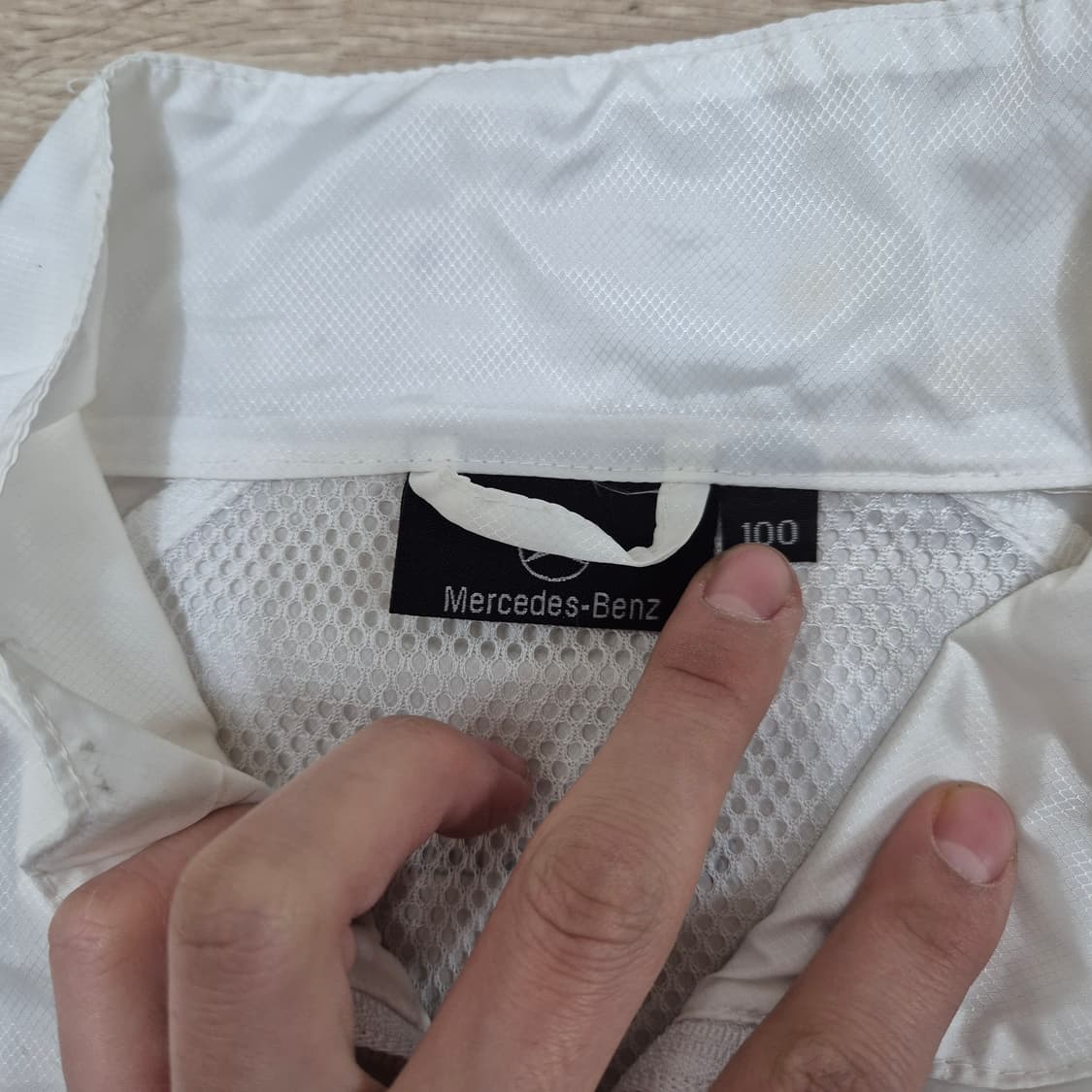 메르세데스 벤츠 화이트 바람막이 자켓 L(100) 상품이미지5