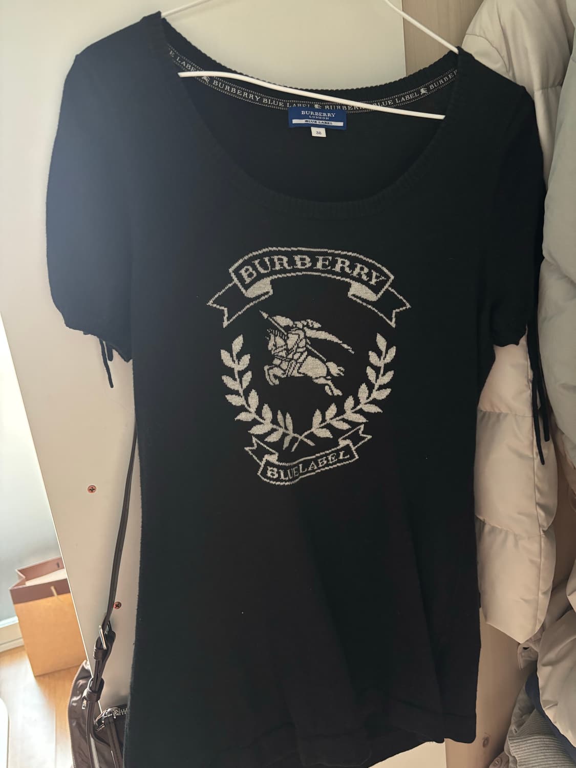 버버리 반팔 니트 블랙 상품이미지1