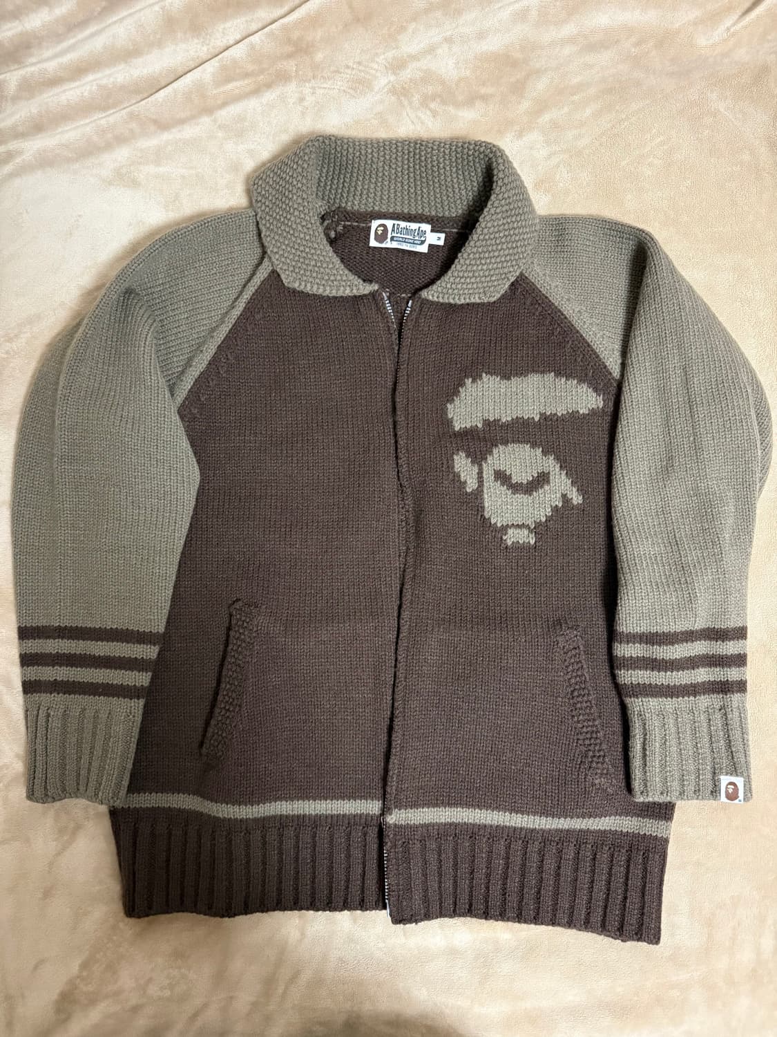 베이프 코위찬 가디건 상품이미지1