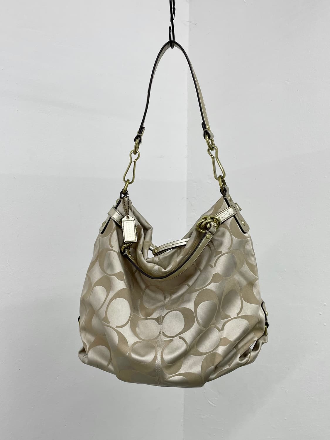 코치 자카드 2way 체인 호보백 상품이미지1