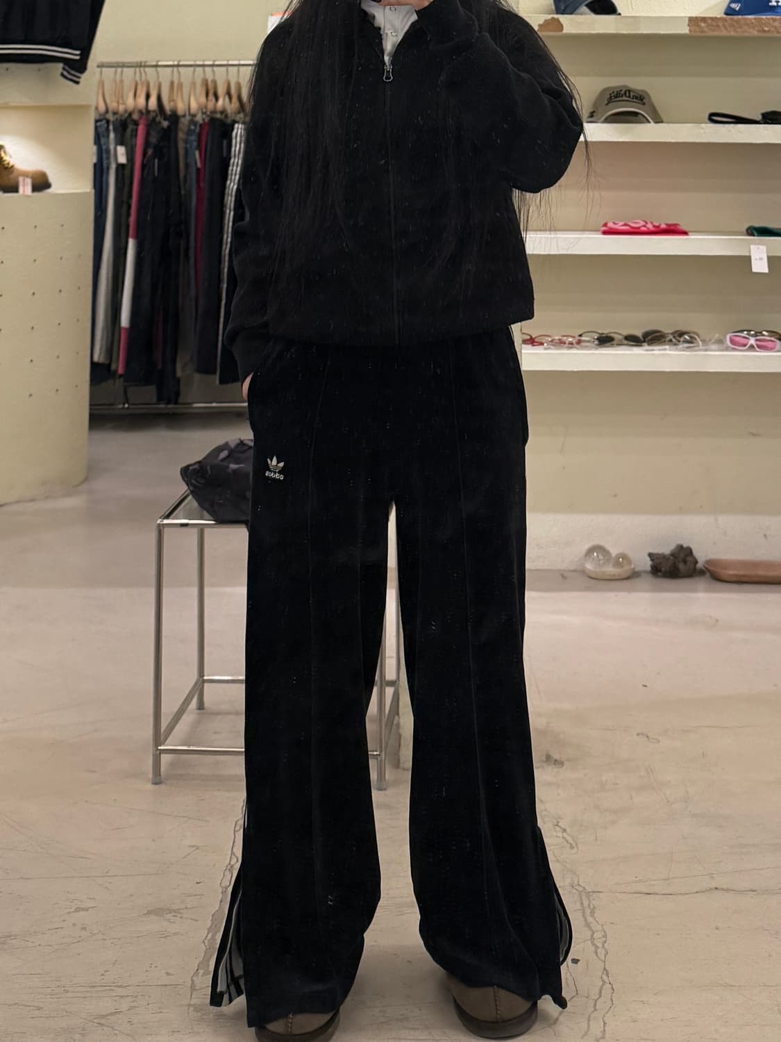 아디다스 벨벳 트랙팬츠 U1242 상품이미지1