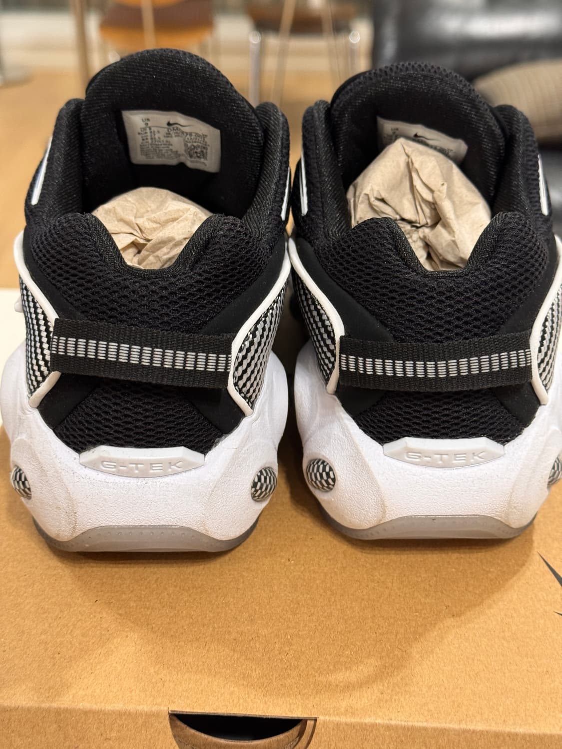 나이키 x 드레이크 녹타 글라이드 블랙 화이트 클리어 상품이미지5