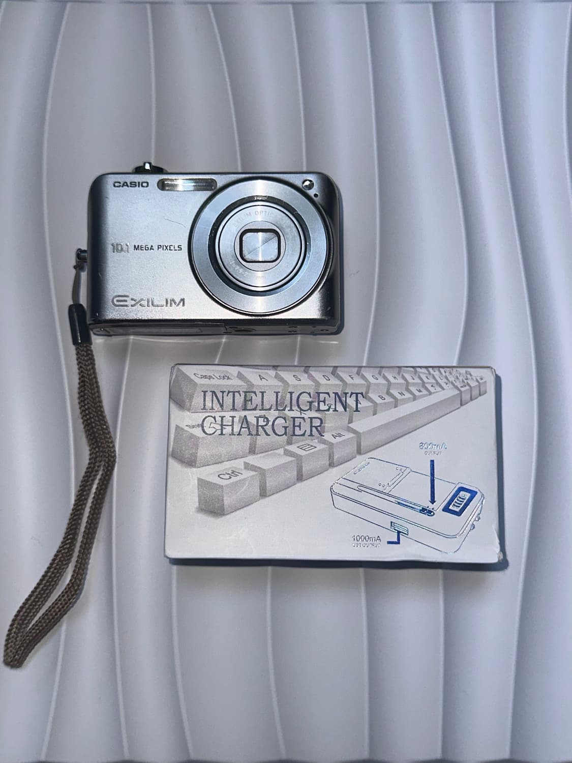 카시오 EX-Z1080 / 또렷한 색감의 슬림 감성 디카 상품이미지4