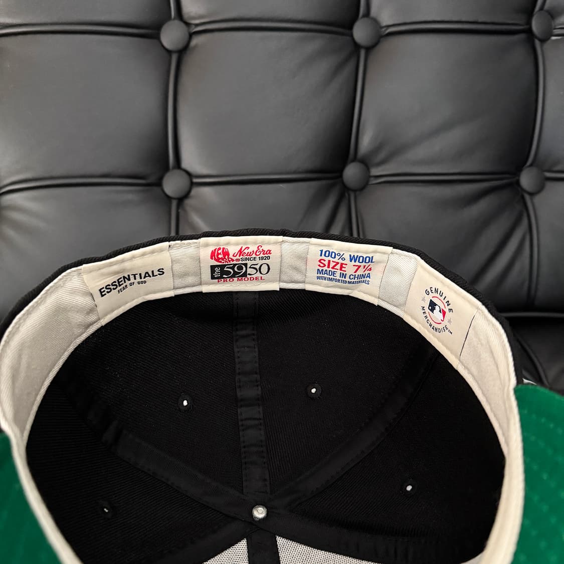 [714] 뉴에라 x 에센셜 59FIFTY 사이즈 캡 - 블랙 상품이미지4