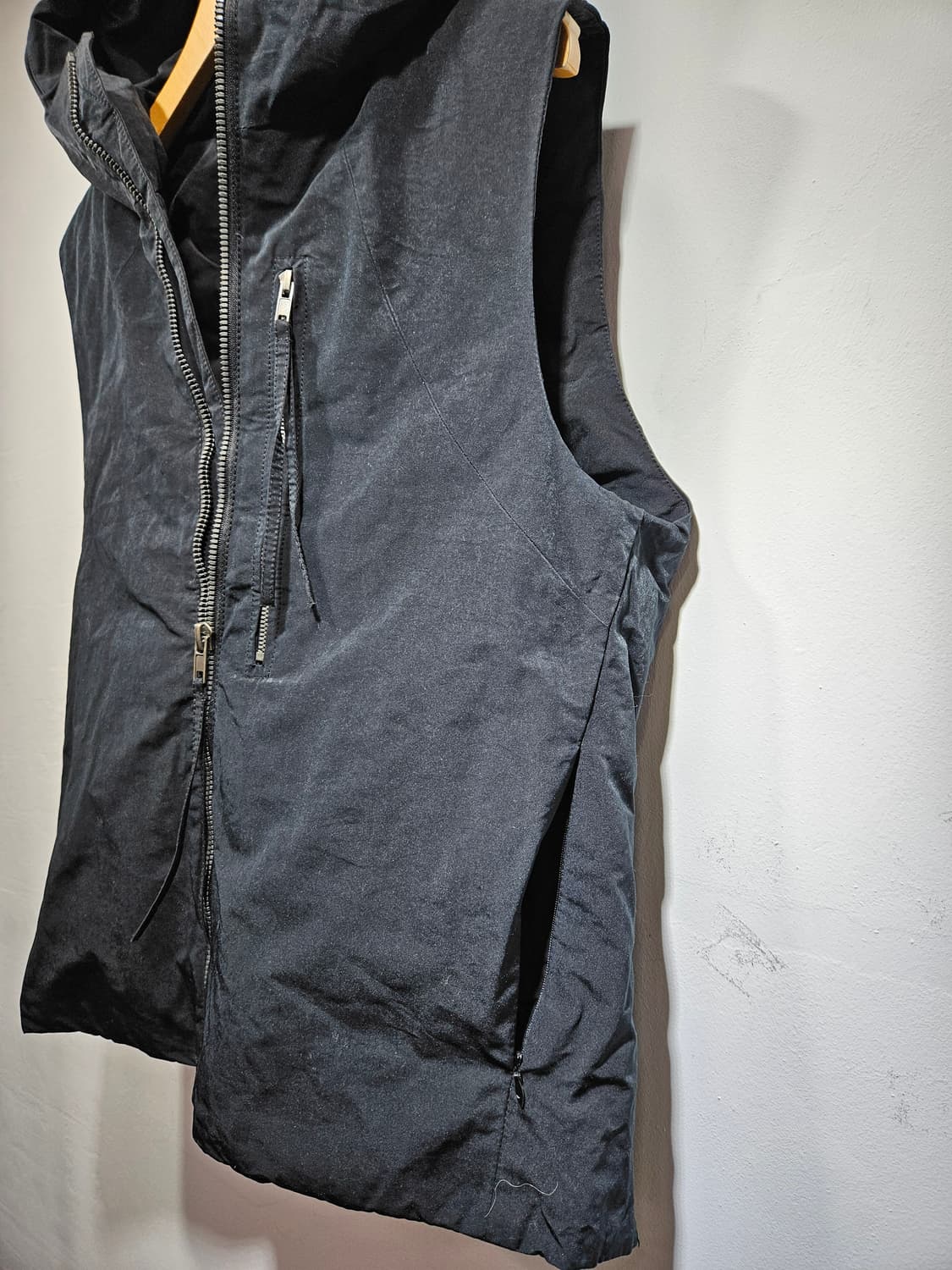 블랙 후드 오리털 조끼 M 상품이미지8