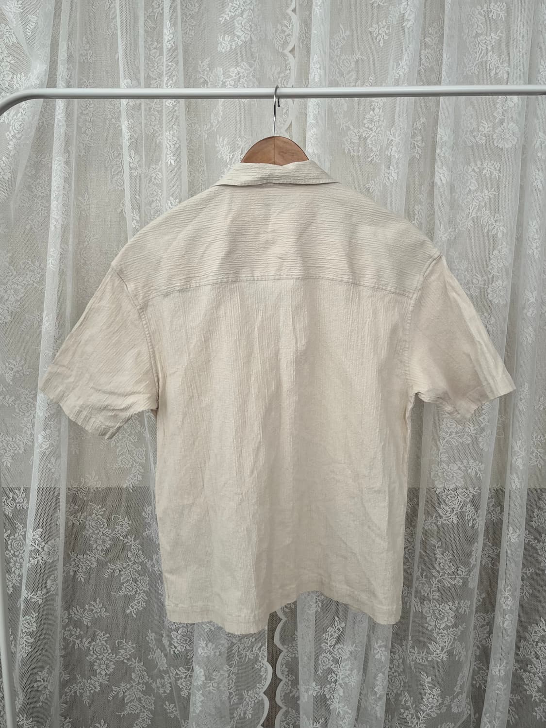 M) 인사일런스 엠보 코튼 오픈 칼라 셔츠 에크루 상품이미지2