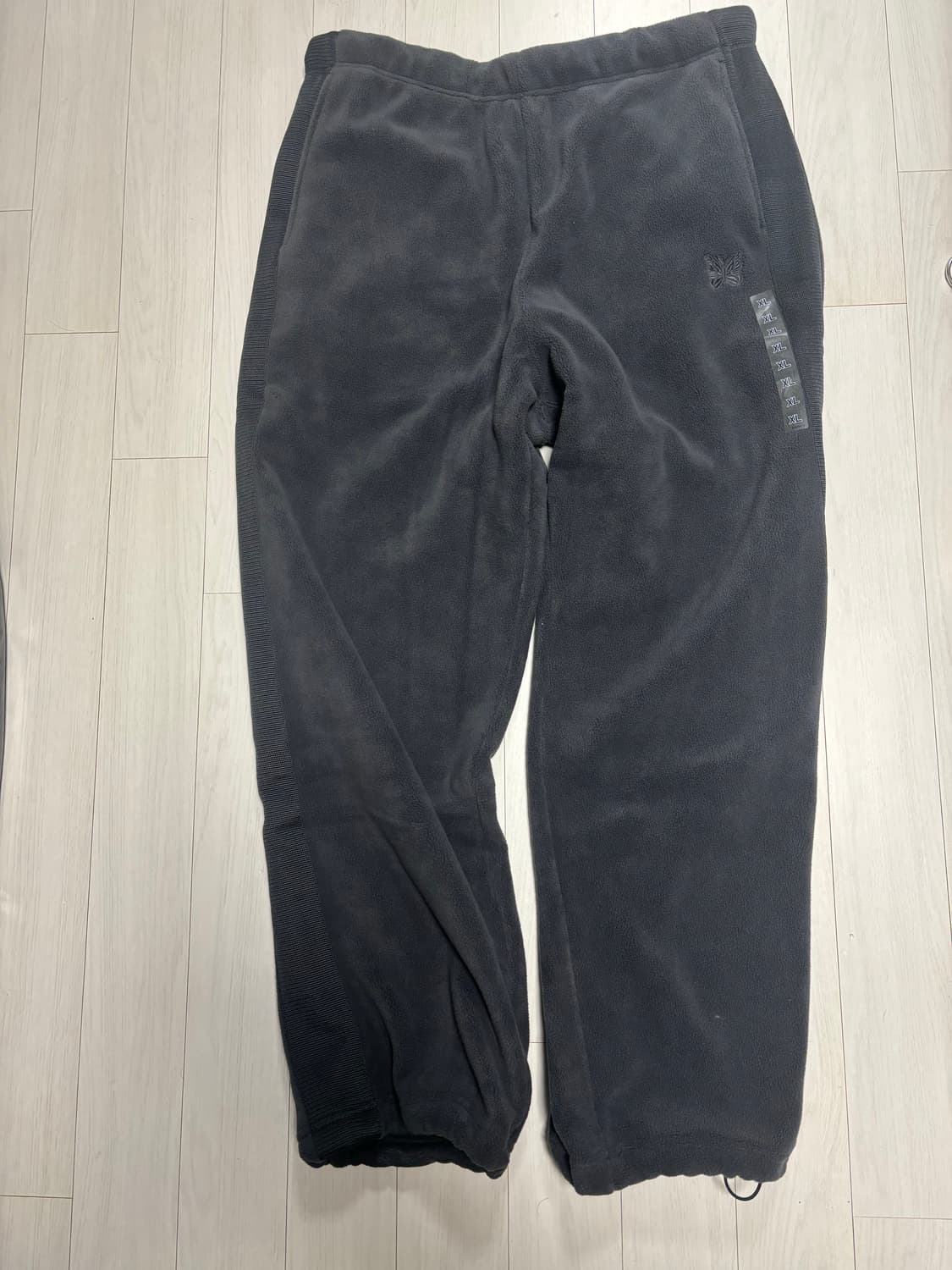 유니클로 니들스 xl 그레이 상품이미지1