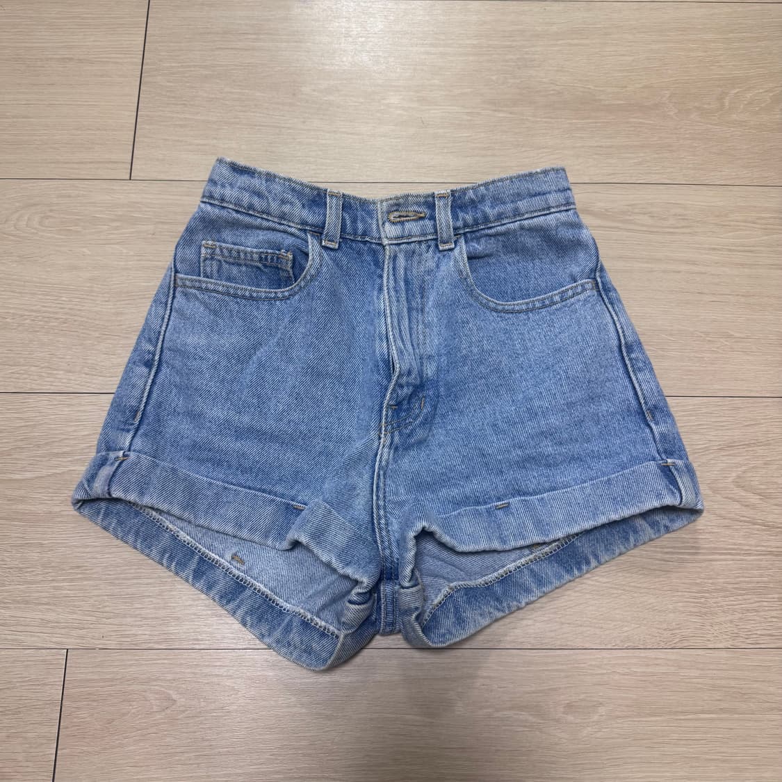 아메리칸어패럴 연청 숏츠 24 / xs 상품이미지1