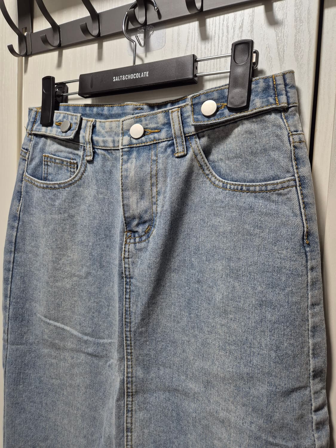 (새상품)vtg 연청 데님 스커트 H라인 미디 스커트 상품이미지3