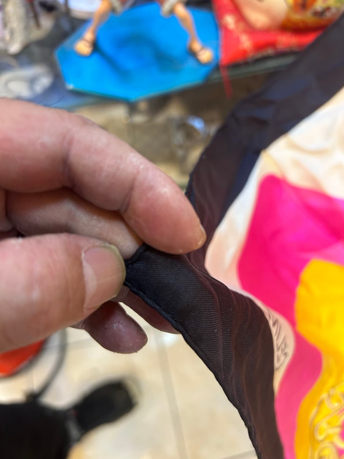 정품 셀린느 실크스카프 팝니다 상품이미지5