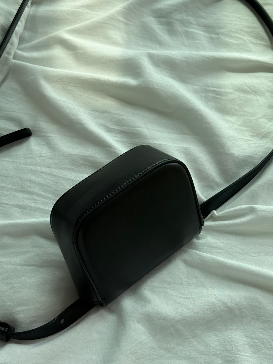 셀린느 미니 클로드백 상품이미지3