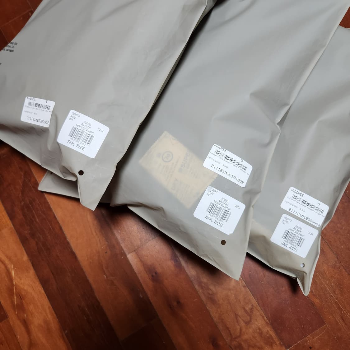 피어오브갓 에센셜 3D 실리콘 후드 크루넥 맨투맨 스웨트팬츠 3종 셋업 상품이미지6