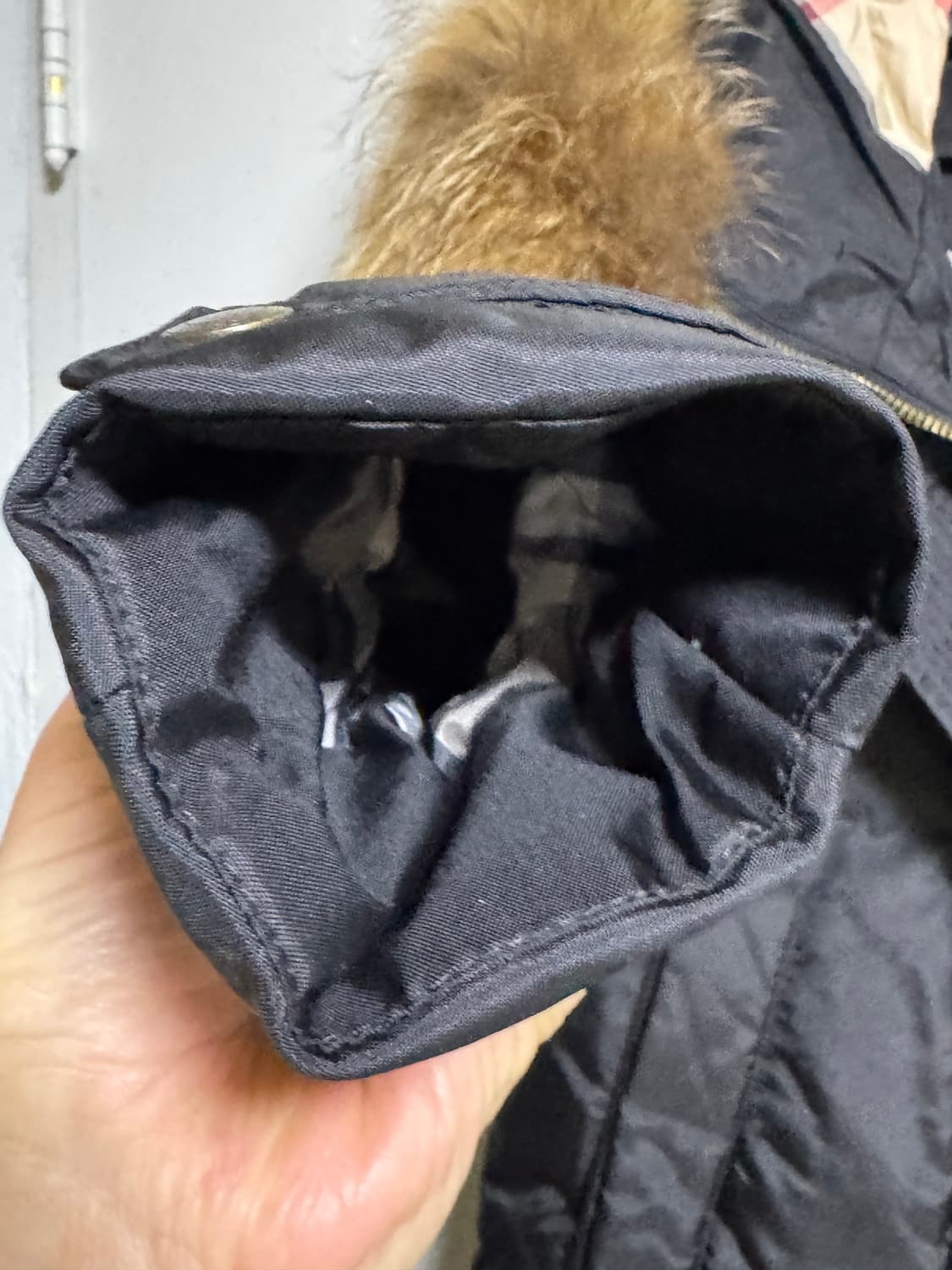 버버리 런던 잉글랜드 롱패딩 M 블랙 폭스퍼 (66사이즈) 상품이미지10