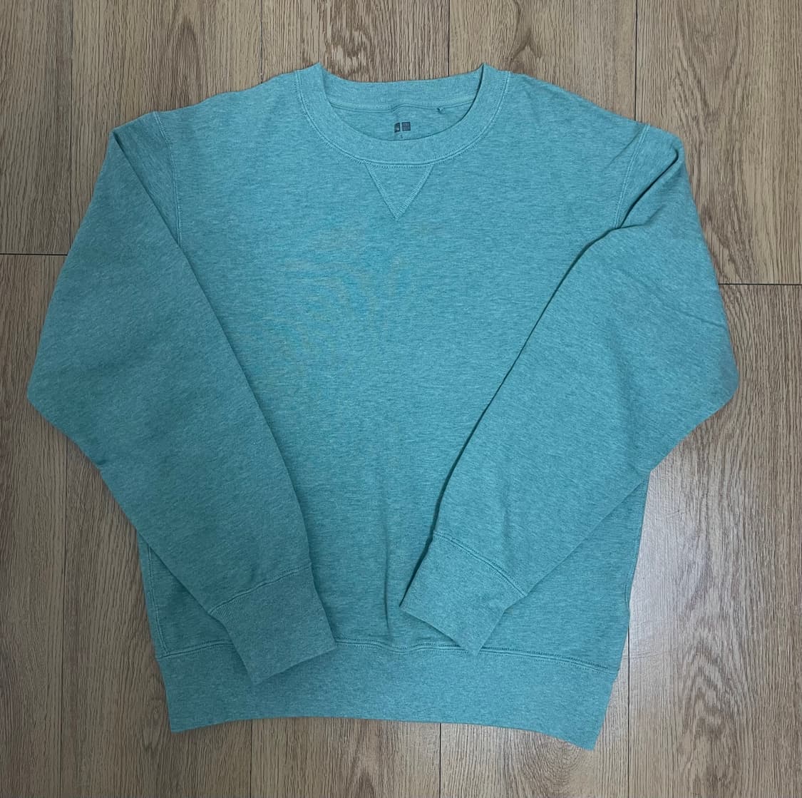 유니클로 맨투맨 상품이미지2