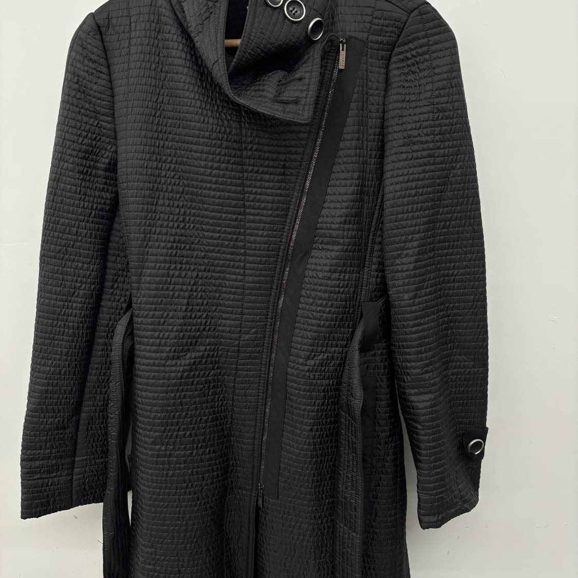 아르마니 블랙 퀼팅 롱 코트 여/S 상품이미지2