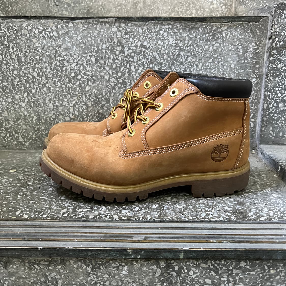 팀버랜드 프리미엄 워터프루프 추카 부츠 상품이미지2