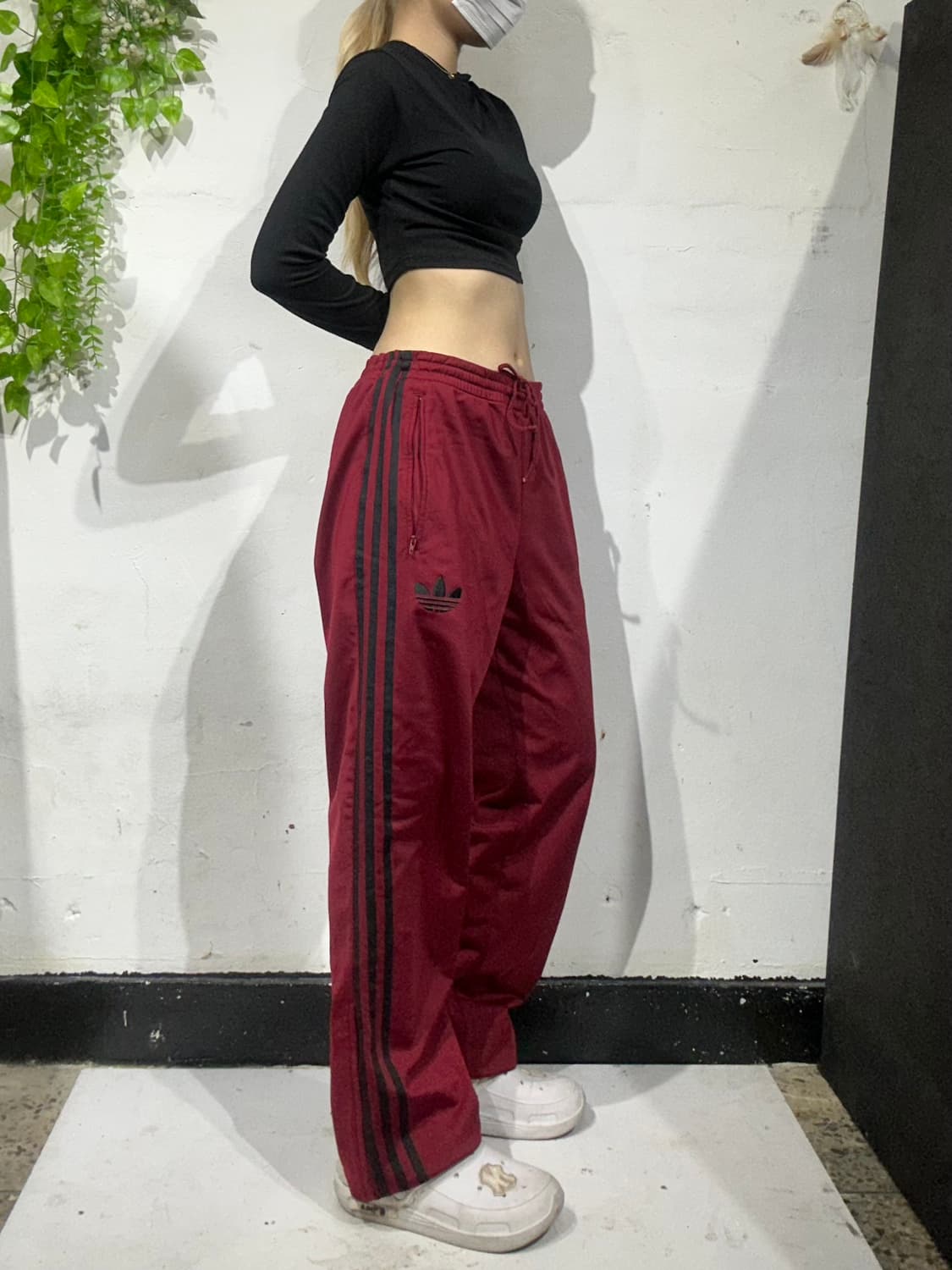 아디다스 버건디 블랙 삼선 추리닝 바지 와이드 파이어버드 팬츠 90 상품이미지1