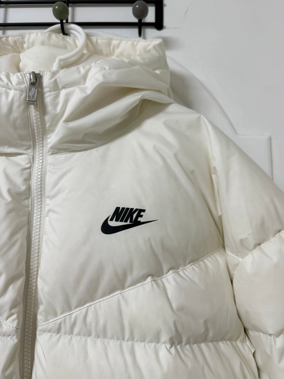 85 m사이즈 여성 나이키 스톰핏 화이트 숏패딩 상품이미지2