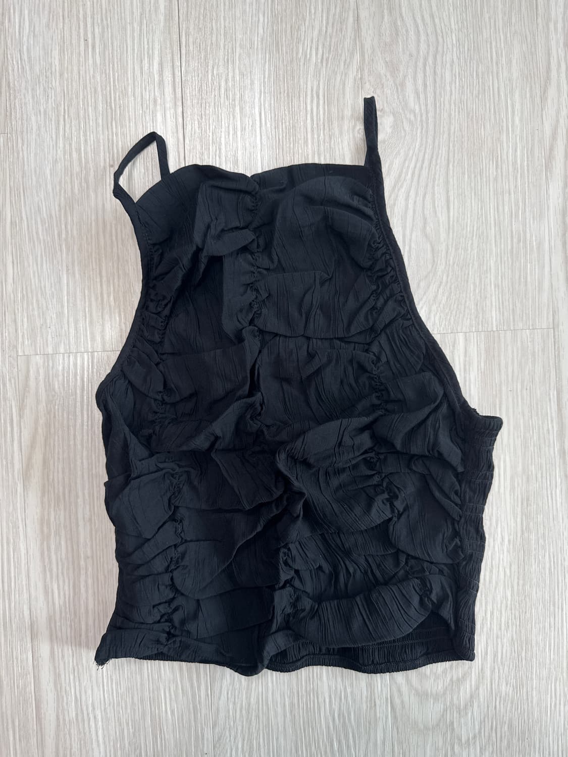 H&M 셔링 스모킹 슬리브리스 블랙 상품이미지1