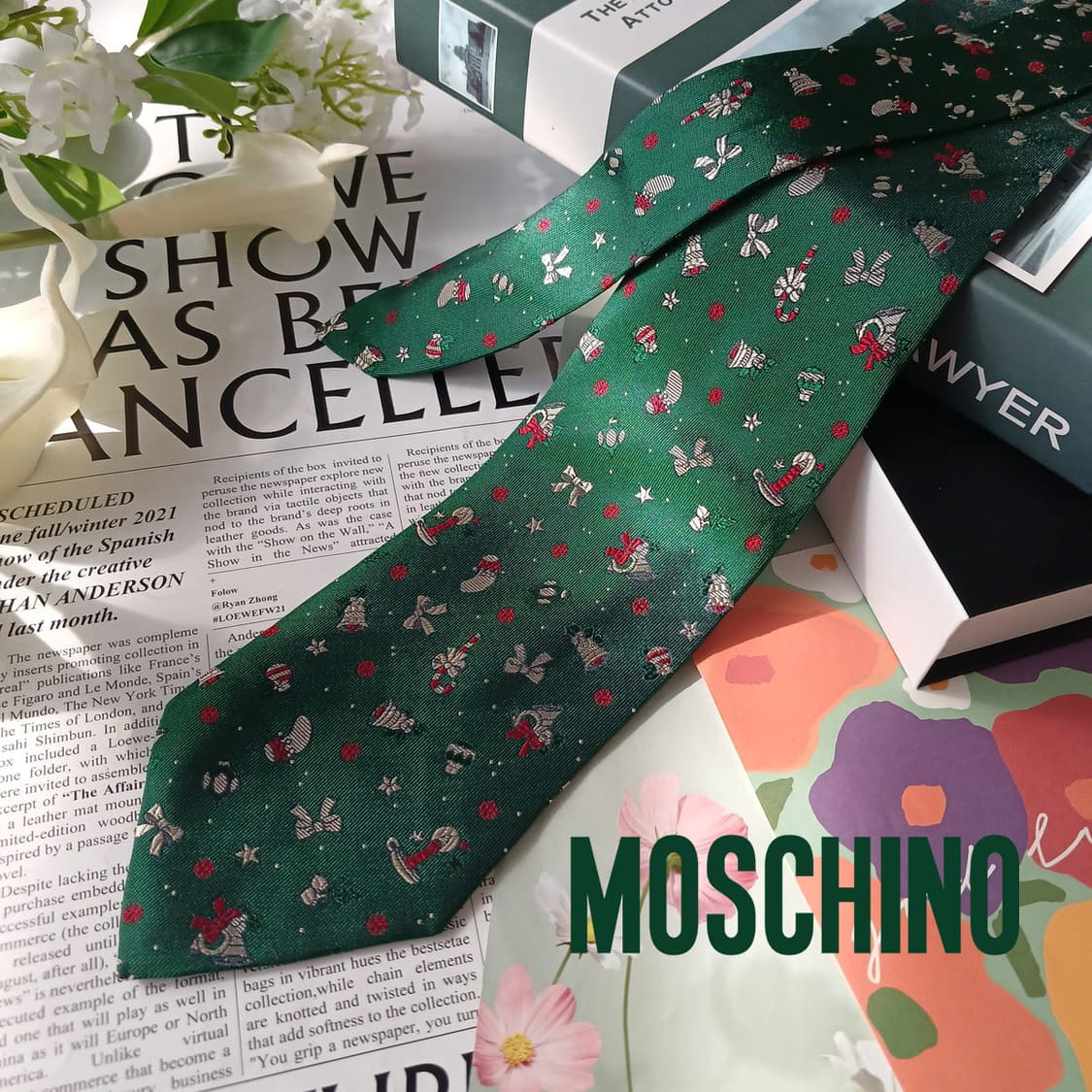 모스키노 자카드 크리스마스 패턴 넥타이 9.6cm A+등급 E789
 상품이미지2