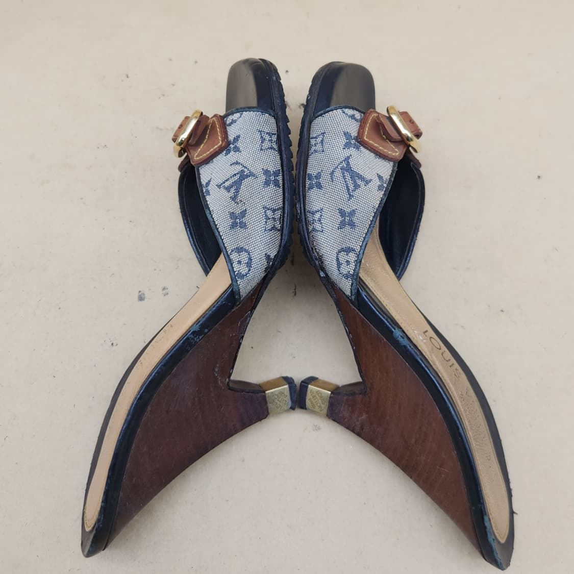 루이비통 모노그램 미니린 뮬 샌들 36.5 235 굽9 상품이미지5