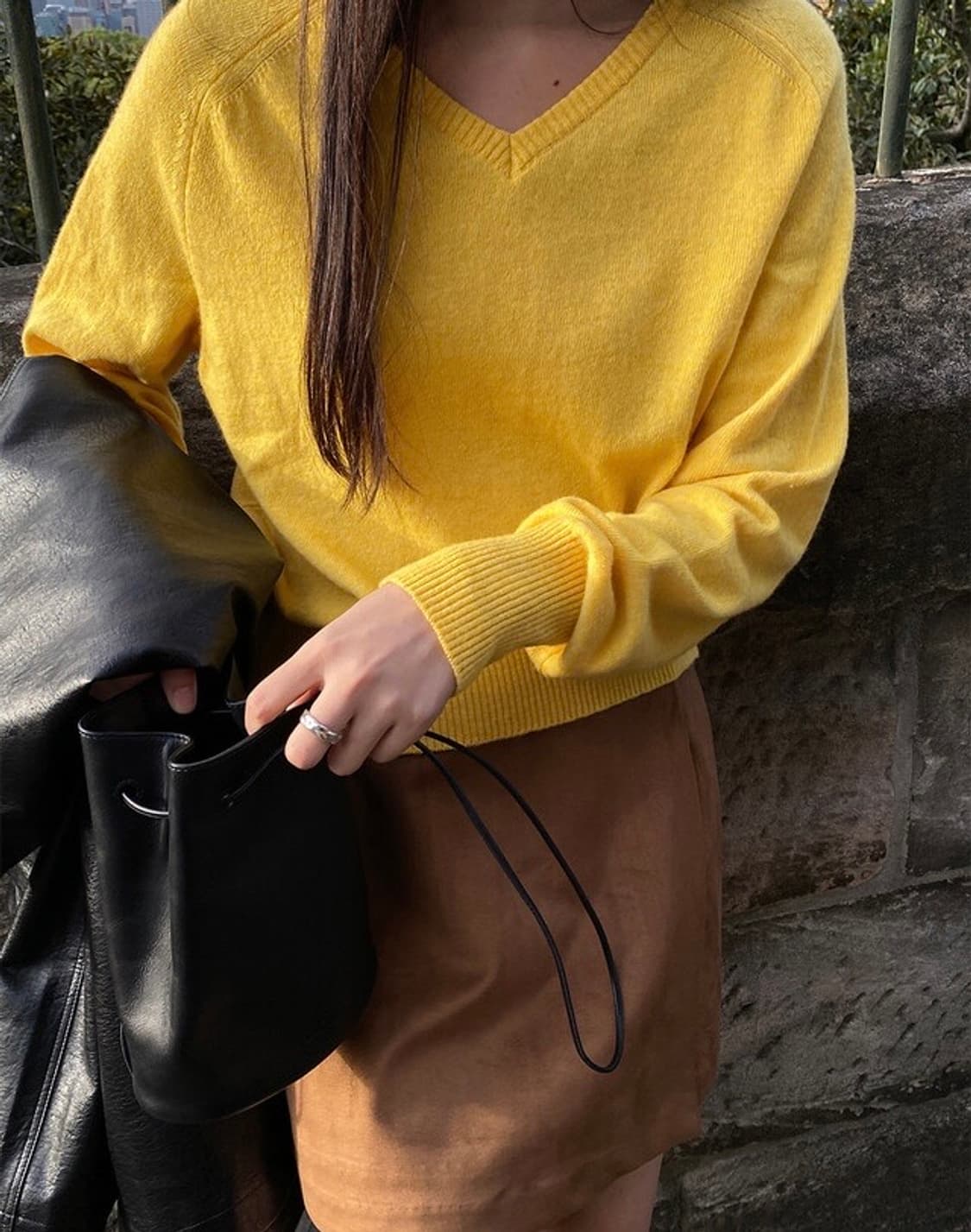 킨다베이지 브이넥 니트(노랑) 상품이미지1