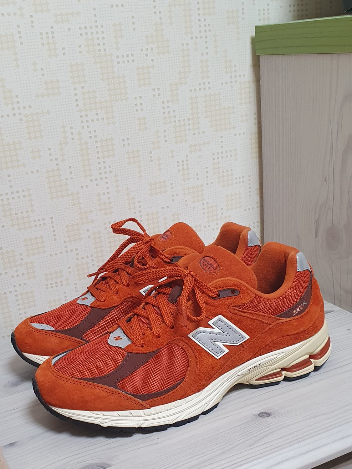 뉴발란스 2002 러스트 옥사이드 265사이즈 판매 상품이미지1