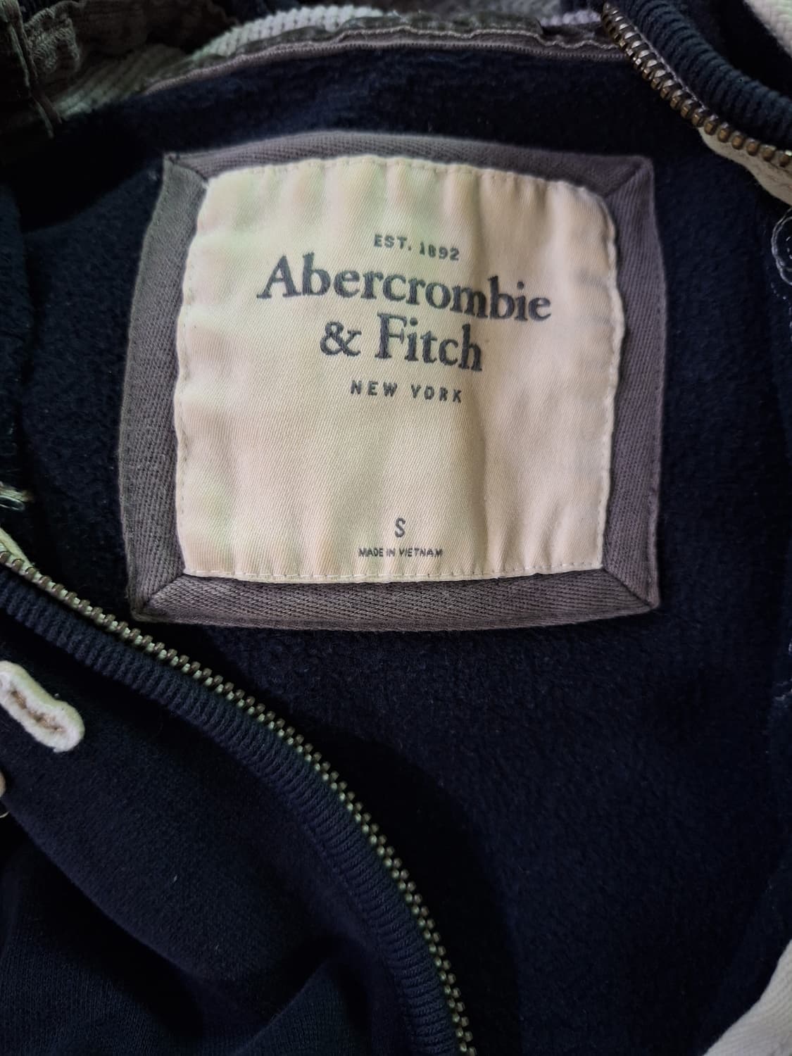 아베크롬비 슬림핏 띡붙핏 S사이즈 아베크롬비 후드집업 상품이미지2