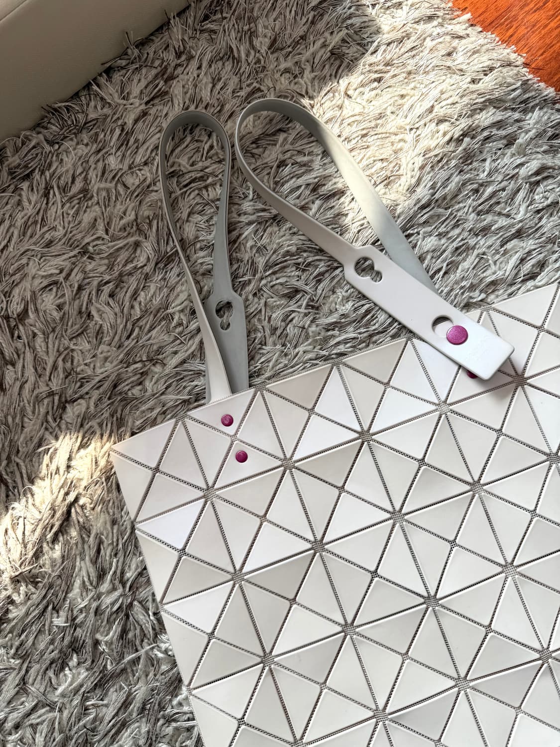 바오바오 루센트 원톤 민트 토트백 상품이미지3