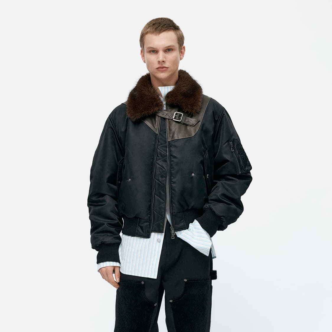 구매) 앤더슨벨 퍼 칼라 레더 패치 봄버 L사이즈 상품이미지1