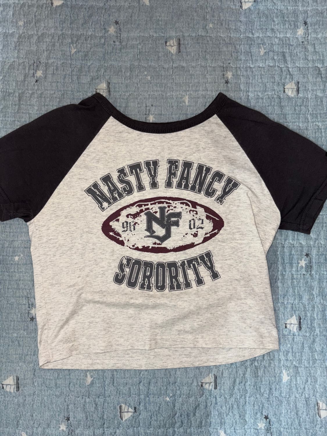 일괄 팬시클럽 플로윙 투 톤 스트링 팬, 러프 레글런 크롭 티 상품이미지6