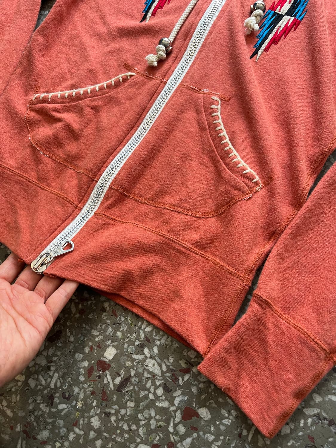 Blutenblatt 나바호 2way 후드집업 상품이미지8