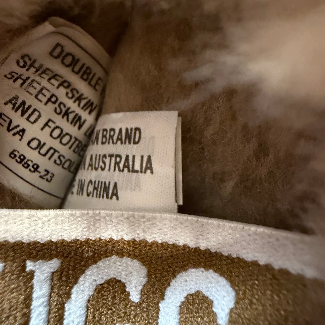UGG Classic Australian 슬리퍼 (165) 상품이미지5
