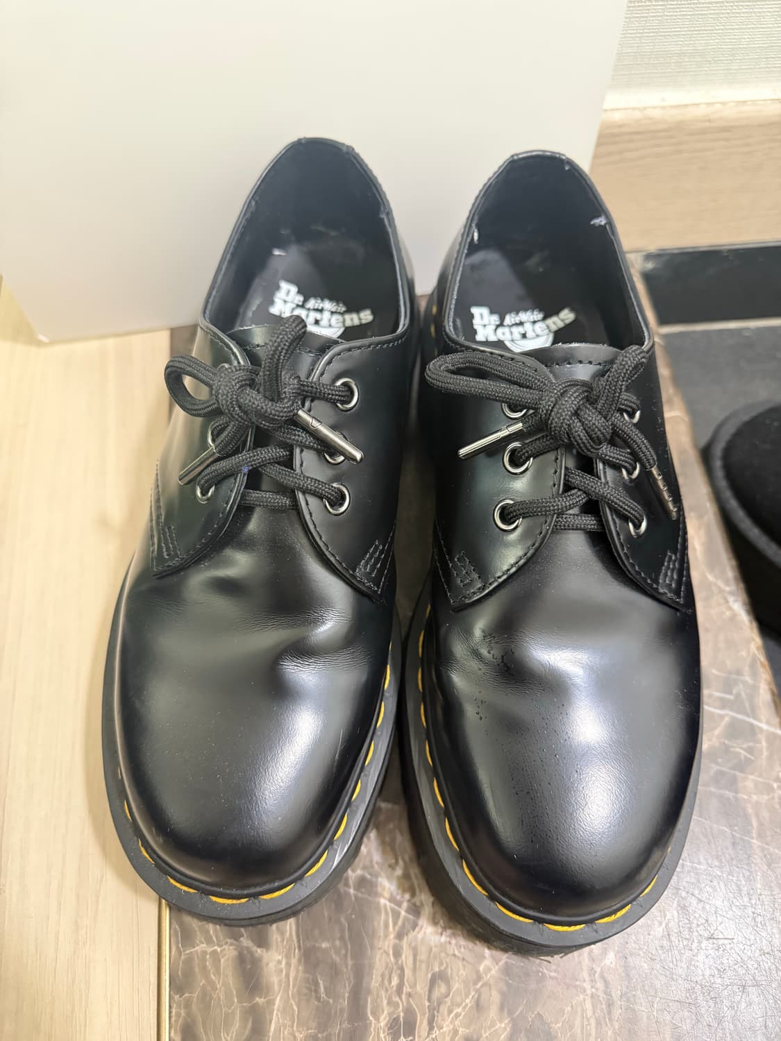 닥터마틴1461쿼드블랙 상품이미지2