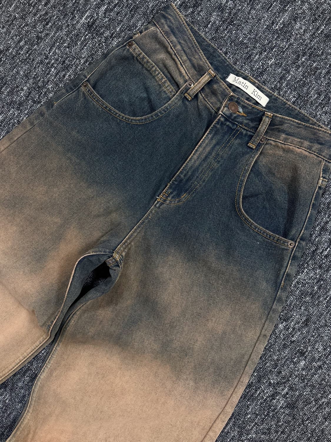 마뗑킴 그라데이션 브러쉬 데님 팬츠 상품이미지6